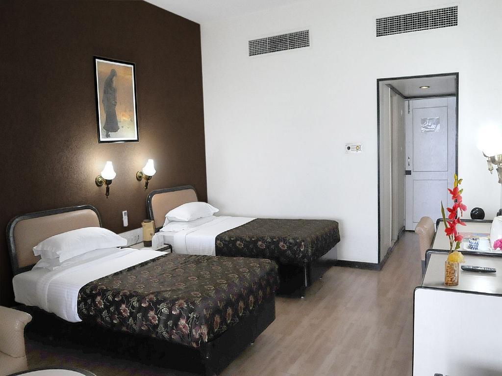 Hotel Lake View Ashok Bhopal Eksteriør billede