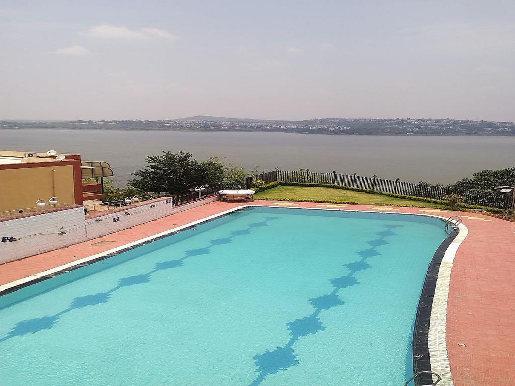 Hotel Lake View Ashok Bhopal Eksteriør billede